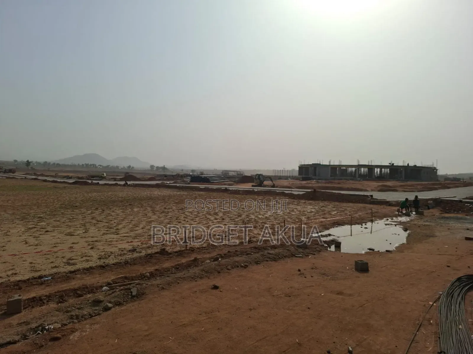 Hutu Exclusive Abuja by Mshel in Lugbe District