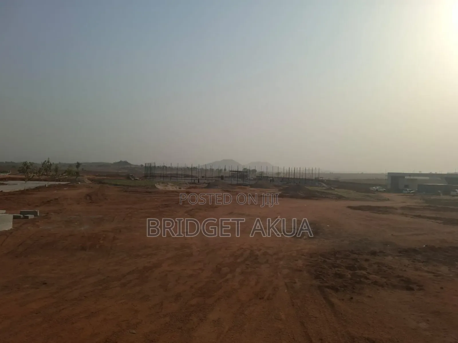 Hutu Exclusive Abuja by Mshel in Lugbe District
