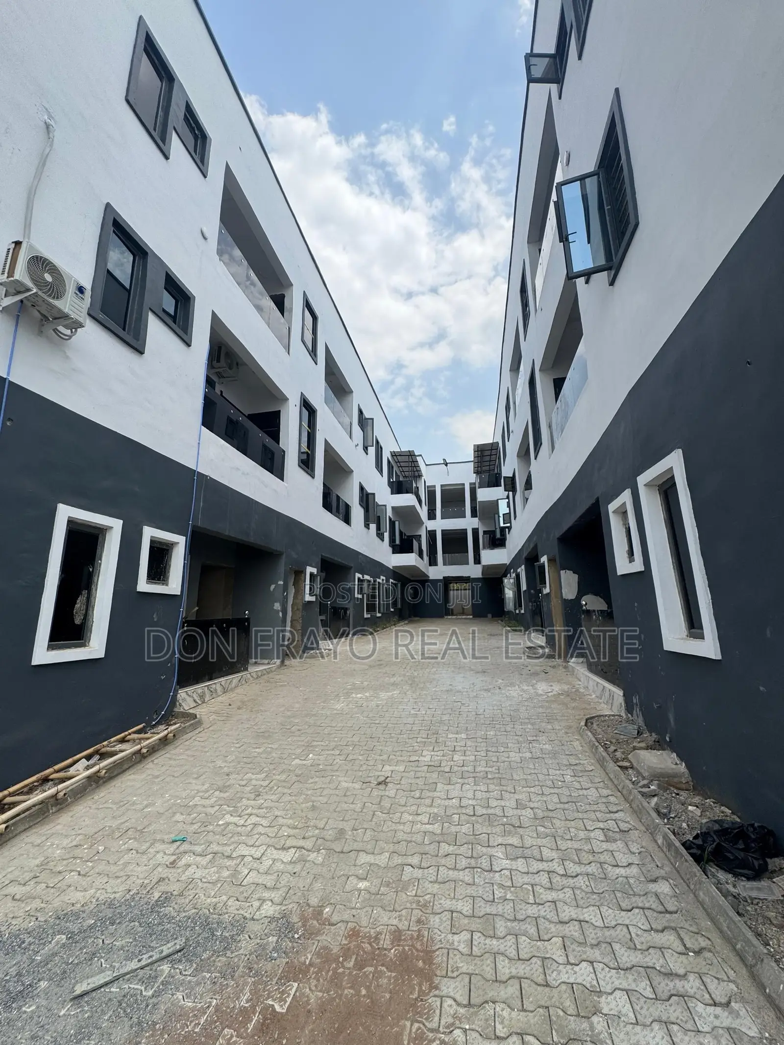 2bdrm Apartment in Ring Road Gra, Oluyole Estate for sale in Oluyole Estate