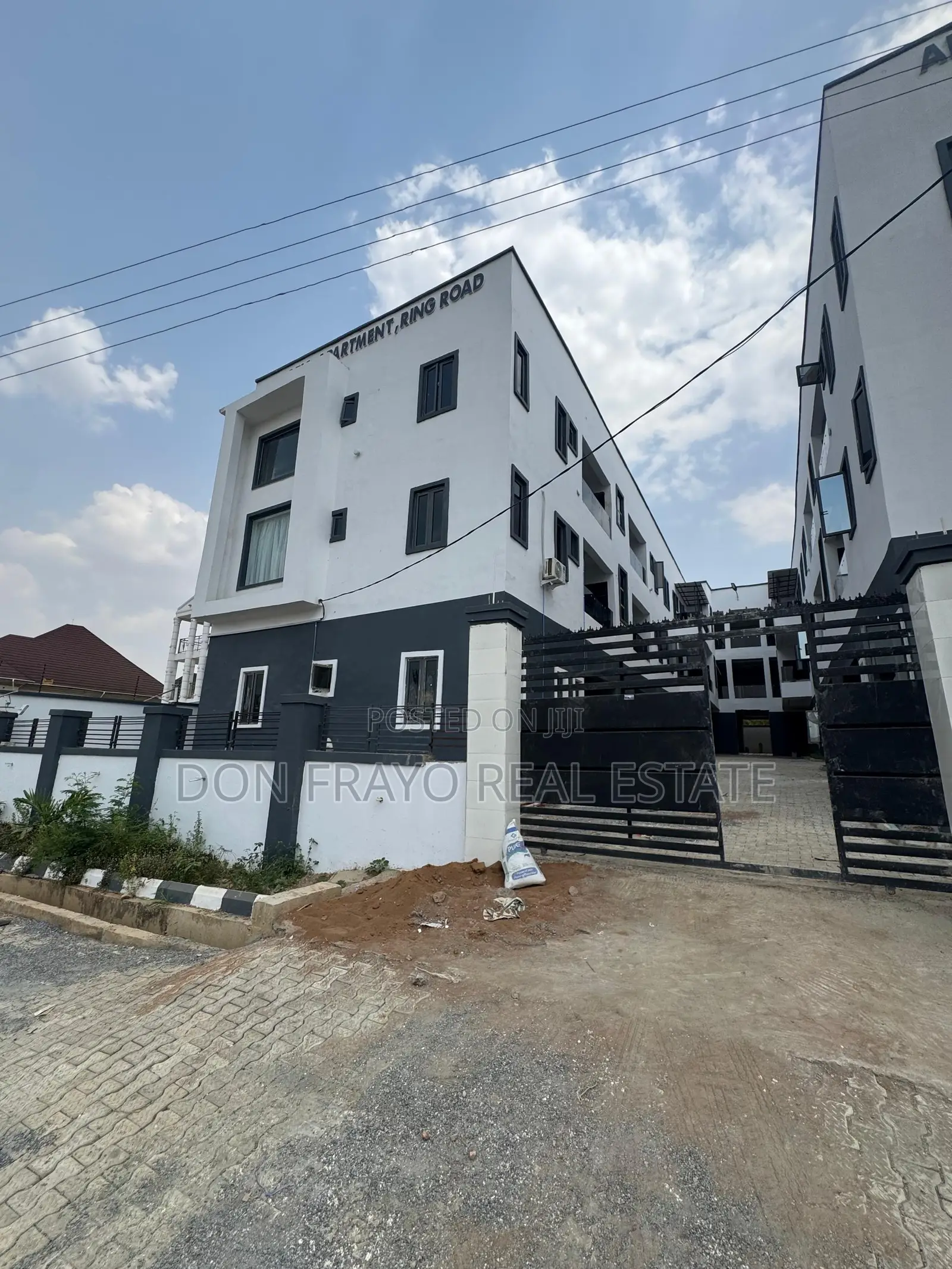 2bdrm Apartment in Ring Road Gra, Oluyole Estate for sale in Oluyole Estate
