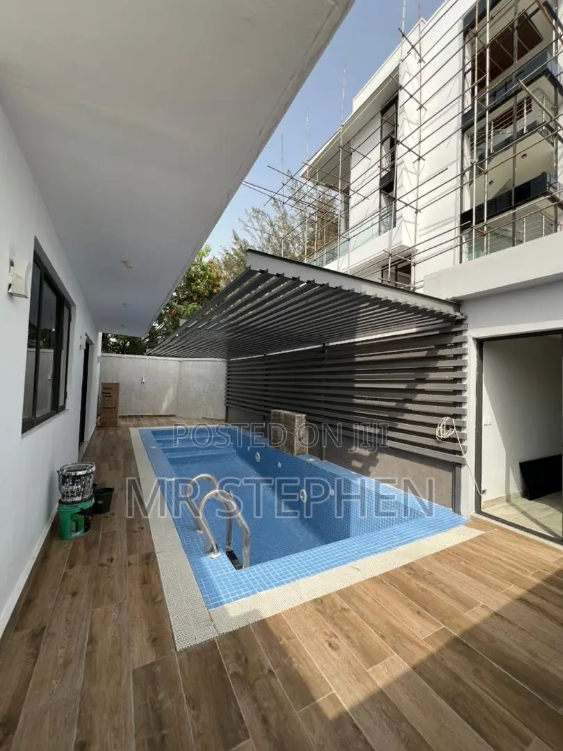 6-Bedroom Mansion Detached Duplex + Bq • Banana Island, Ikoyi in Banana Island