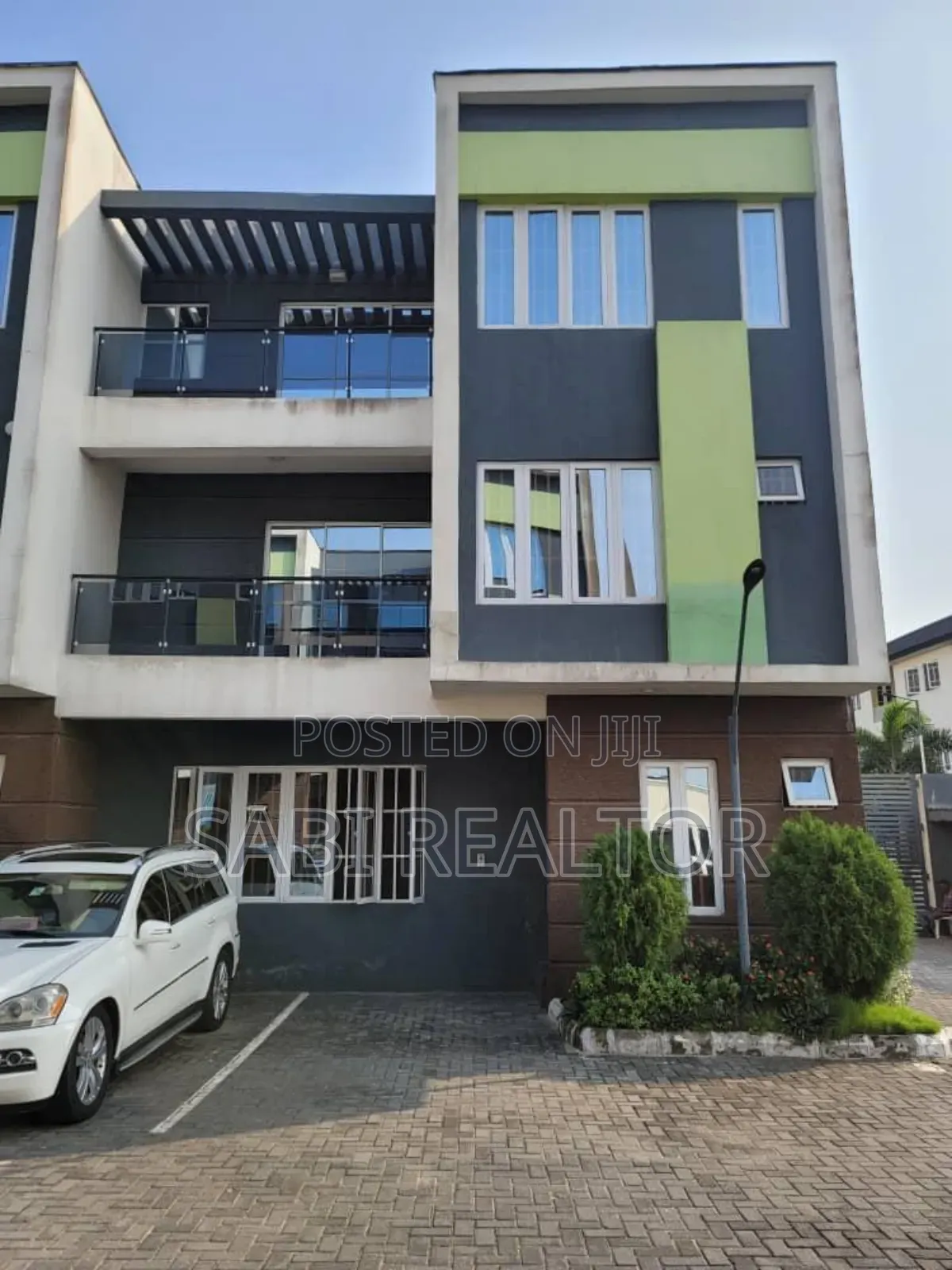 Furnished 5bdrm Townhouse/Terrace in Ikate for sale in Ikate
