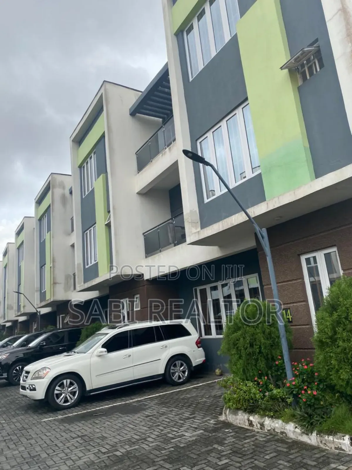 Furnished 5bdrm Townhouse/Terrace in Ikate for sale in Ikate