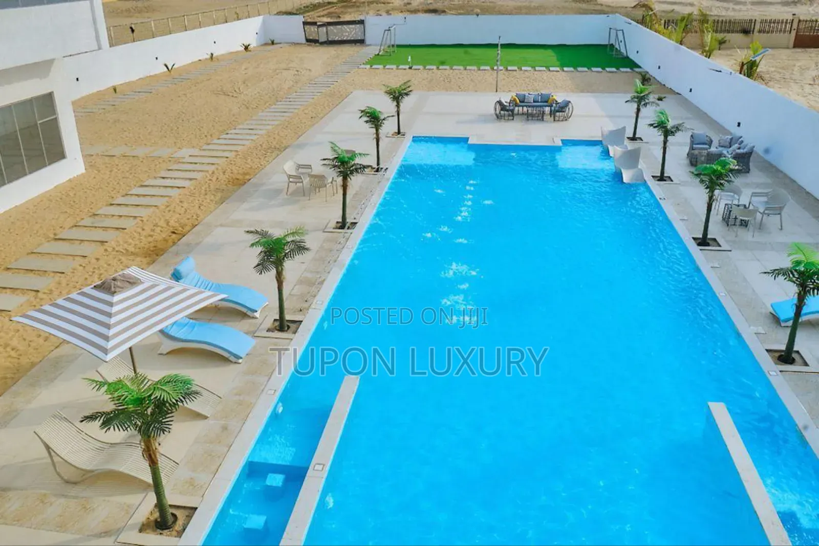 5bedroom Beach House With Indoor and Outdoor Pool in Ilashe