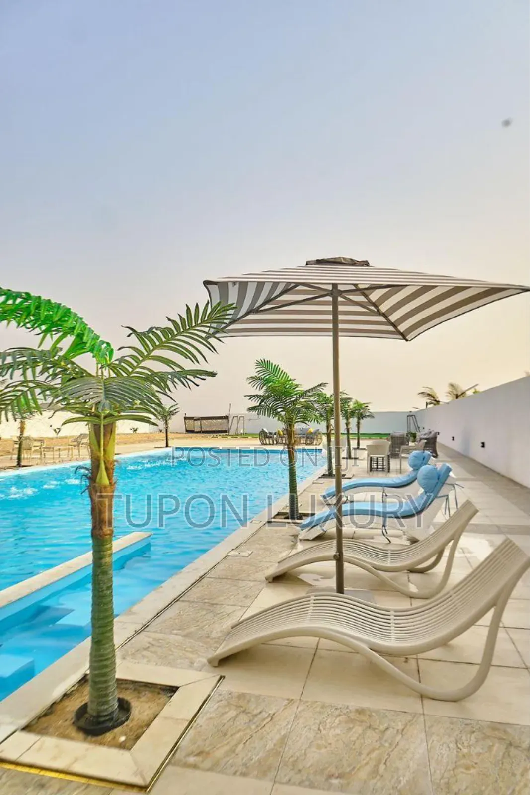 5bedroom Beach House With Indoor and Outdoor Pool in Ilashe