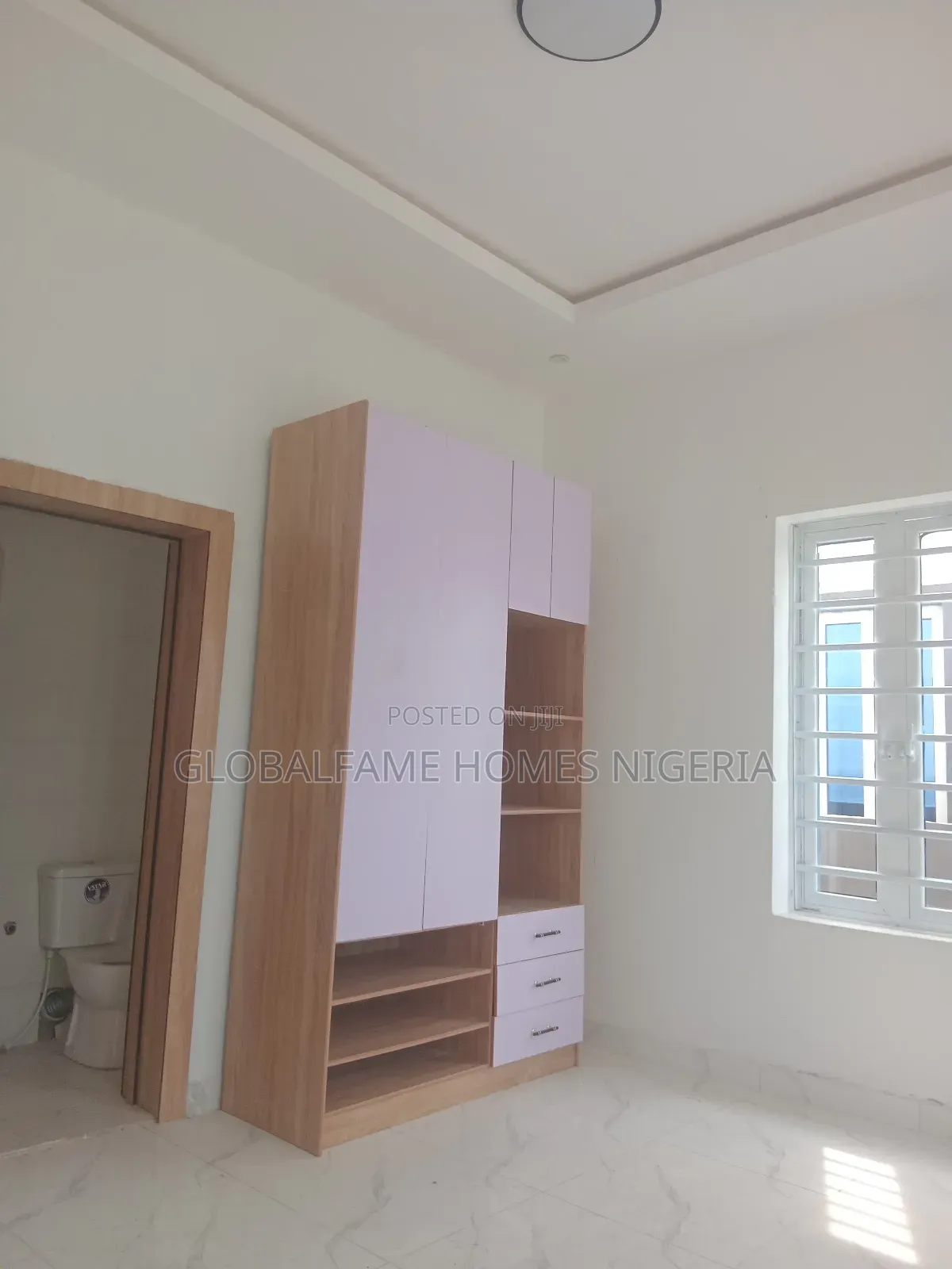 Furnished 4bdrm Bungalow in Aswonder Estate, Lakowe for rent in Lakowe
