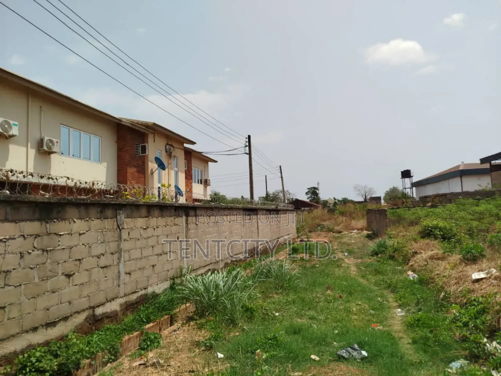 835sqm Fenced Gated Opp Annamco, Airport Road, Enugu in Enugu