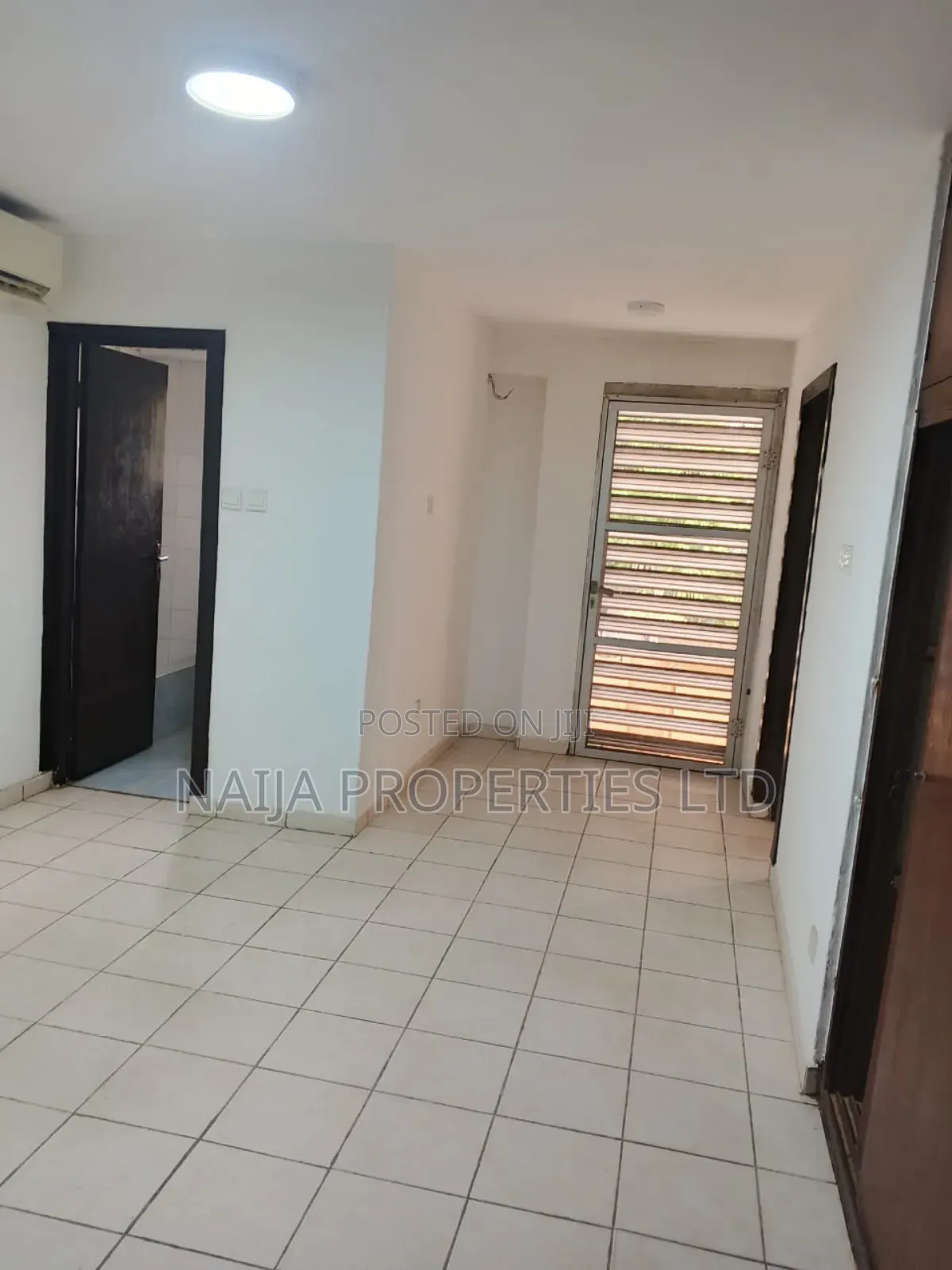 4bdrm Apartment in Off Sanusi Fafunwa, Victoria Island for rent in Victoria Island