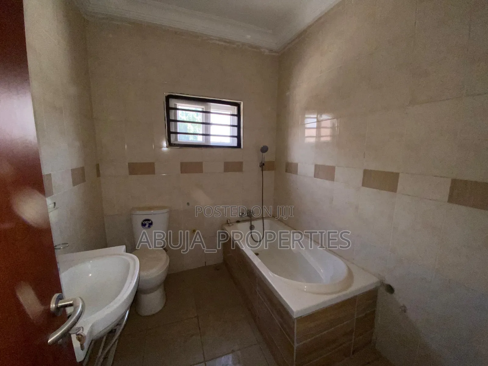 5bdrm Duplex in Life Camp for rent in Life Camp