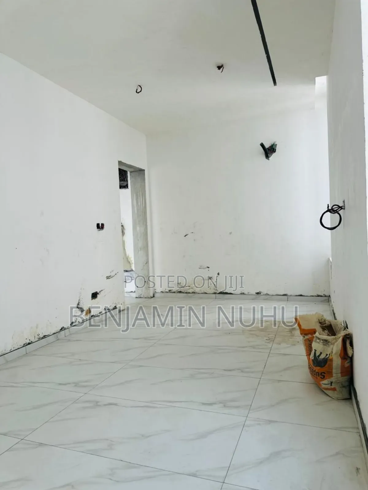 2bdrm Block of Flats in Lekki Right for sale in Lekki Phase 1