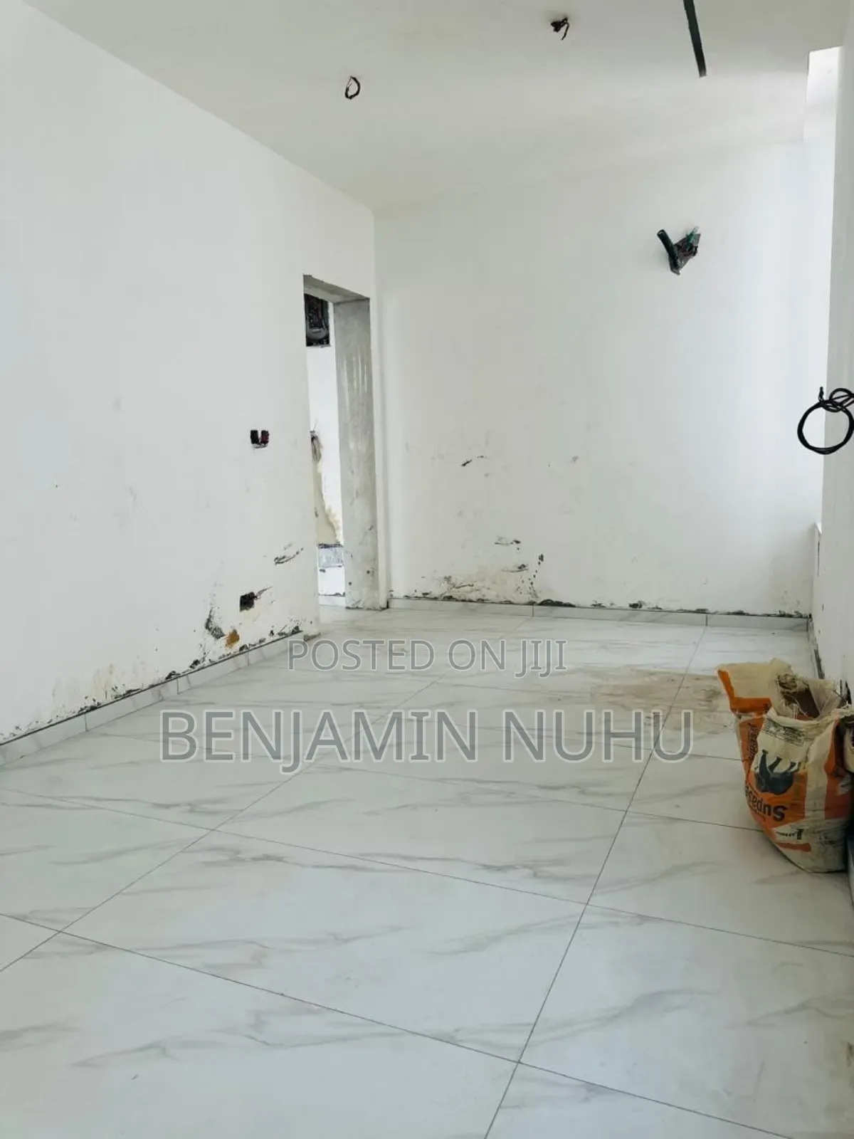 2bdrm Block of Flats in Lekki Right for sale in Lekki Phase 1