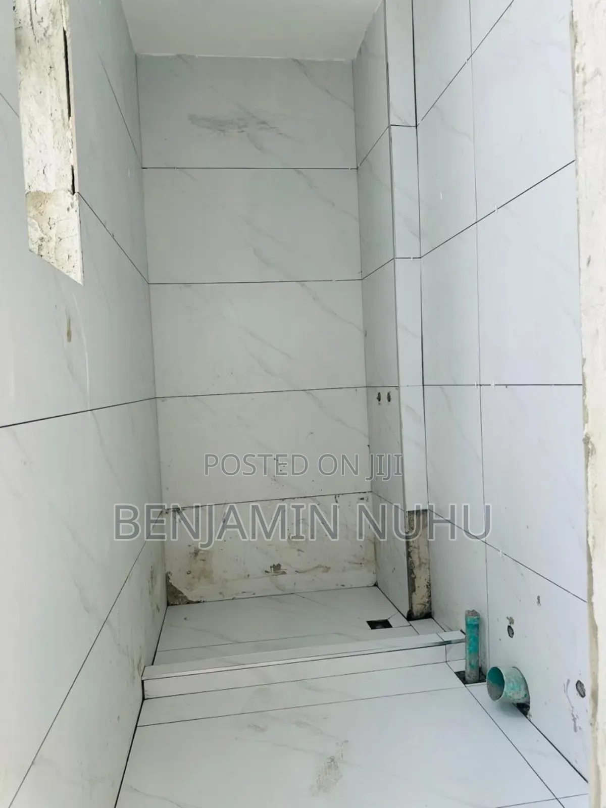 2bdrm Block of Flats in Lekki Right for sale in Lekki Phase 1