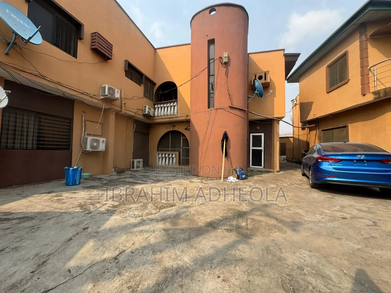 Land Measuring 1006sqm With Ademolishable Structure on It in Ogba
