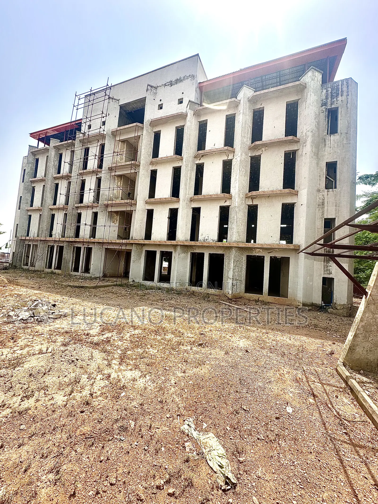 5 Floors Mega Plaza for Lease, With a Roof Top Bar in Wuse 2