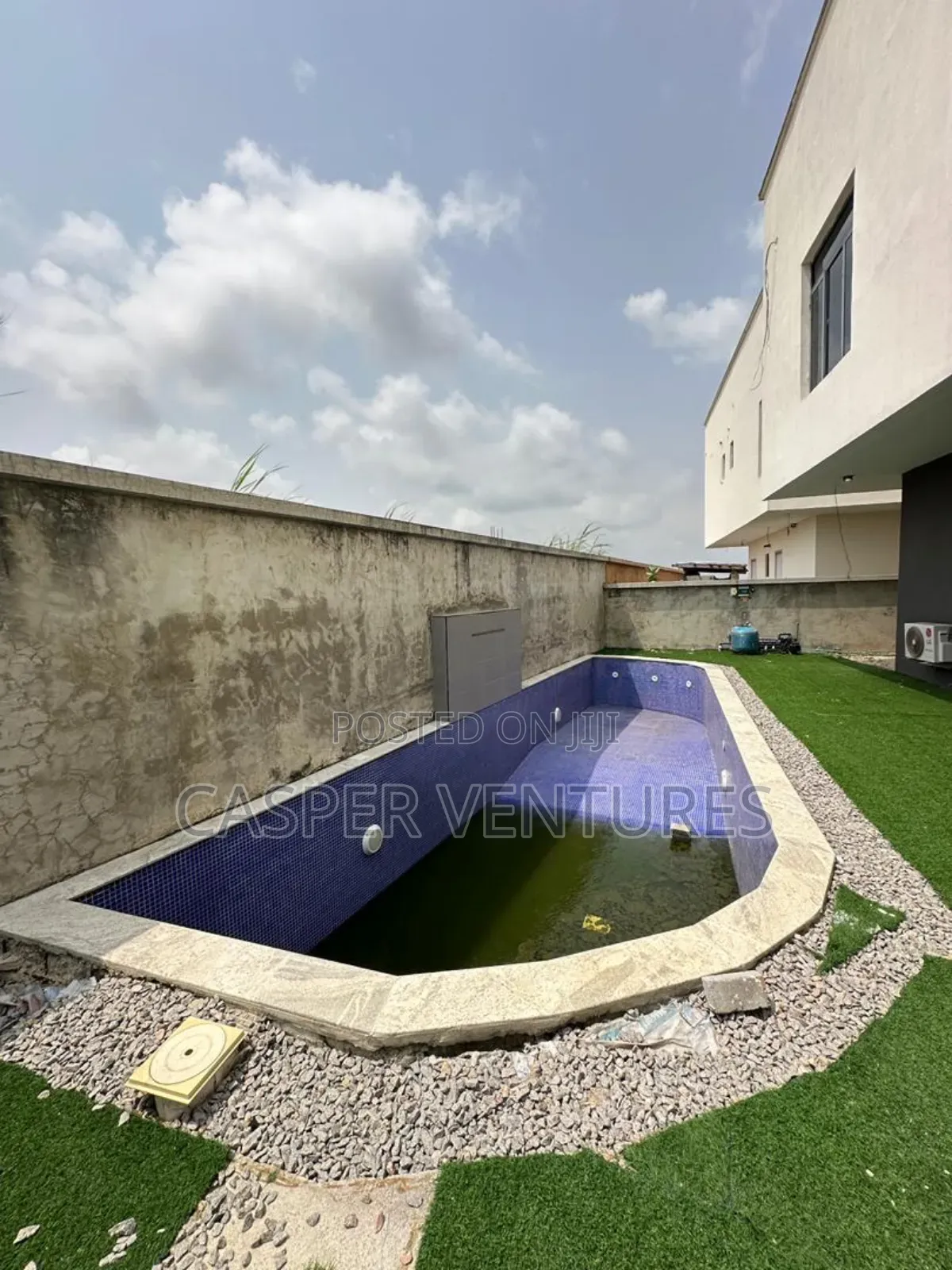 5bdrm Duplex in Off Admiralty Way, Lekki Phase 1 for sale in Lekki Phase 1