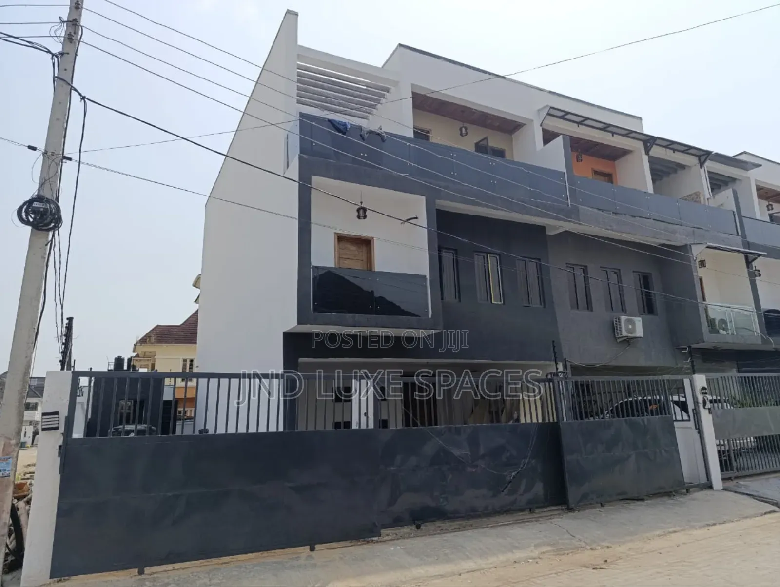 5bdrm Duplex in Agungi for rent in Agungi