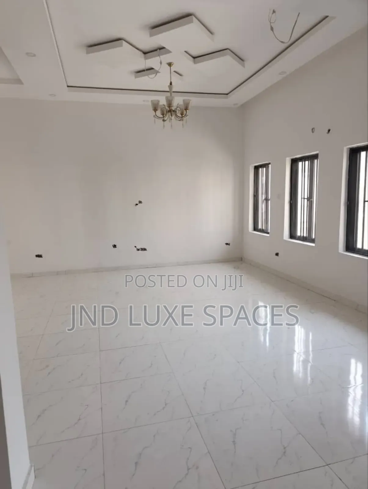 5bdrm Duplex in Agungi for rent in Agungi