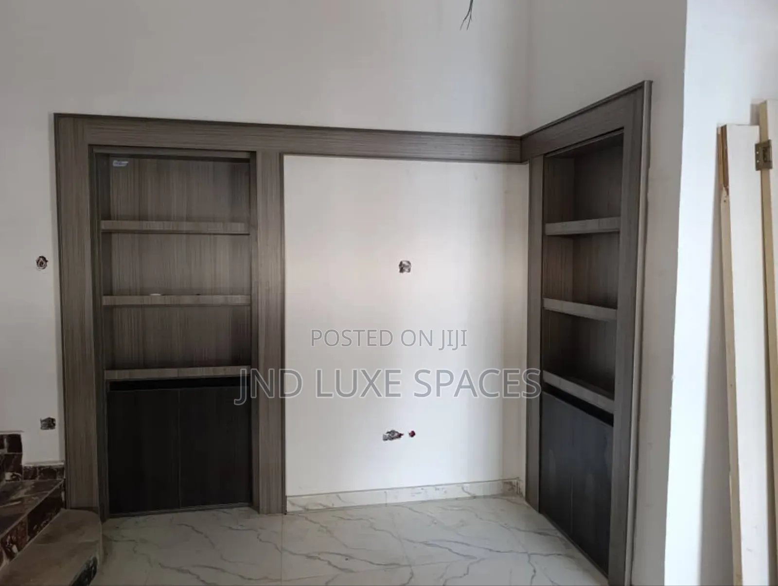 5bdrm Duplex in Agungi for rent in Agungi