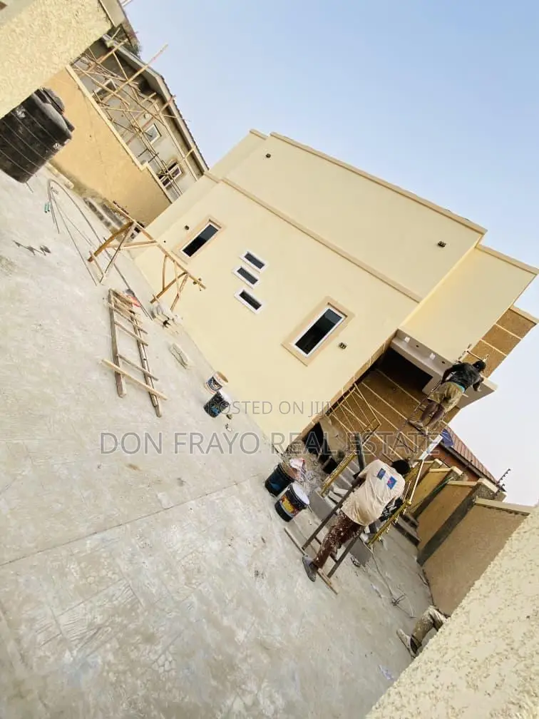 3bdrm Bungalow in Eleyele/Ologuneru Rd for sale in Ologuneru