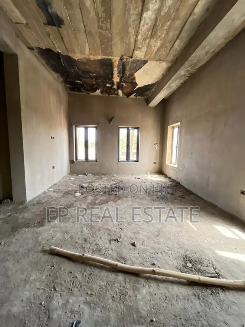 3bdrm House in Kaura for sale in Kaura