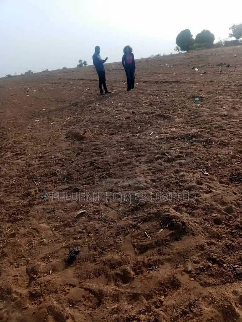 250sqm of Estate Land for Sale in Kabusa for 4 Bedrm Duplex in Kabusa