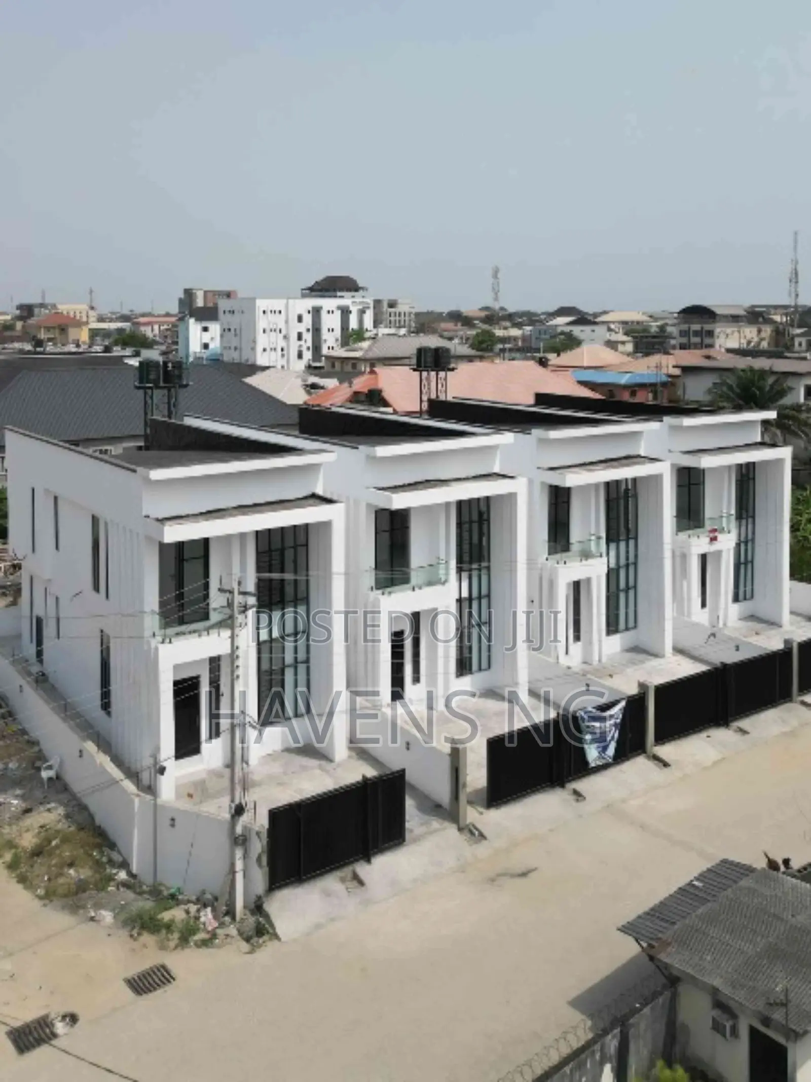 4bdrm Duplex in Lekki Phase 2 for sale in Lekki Phase 2