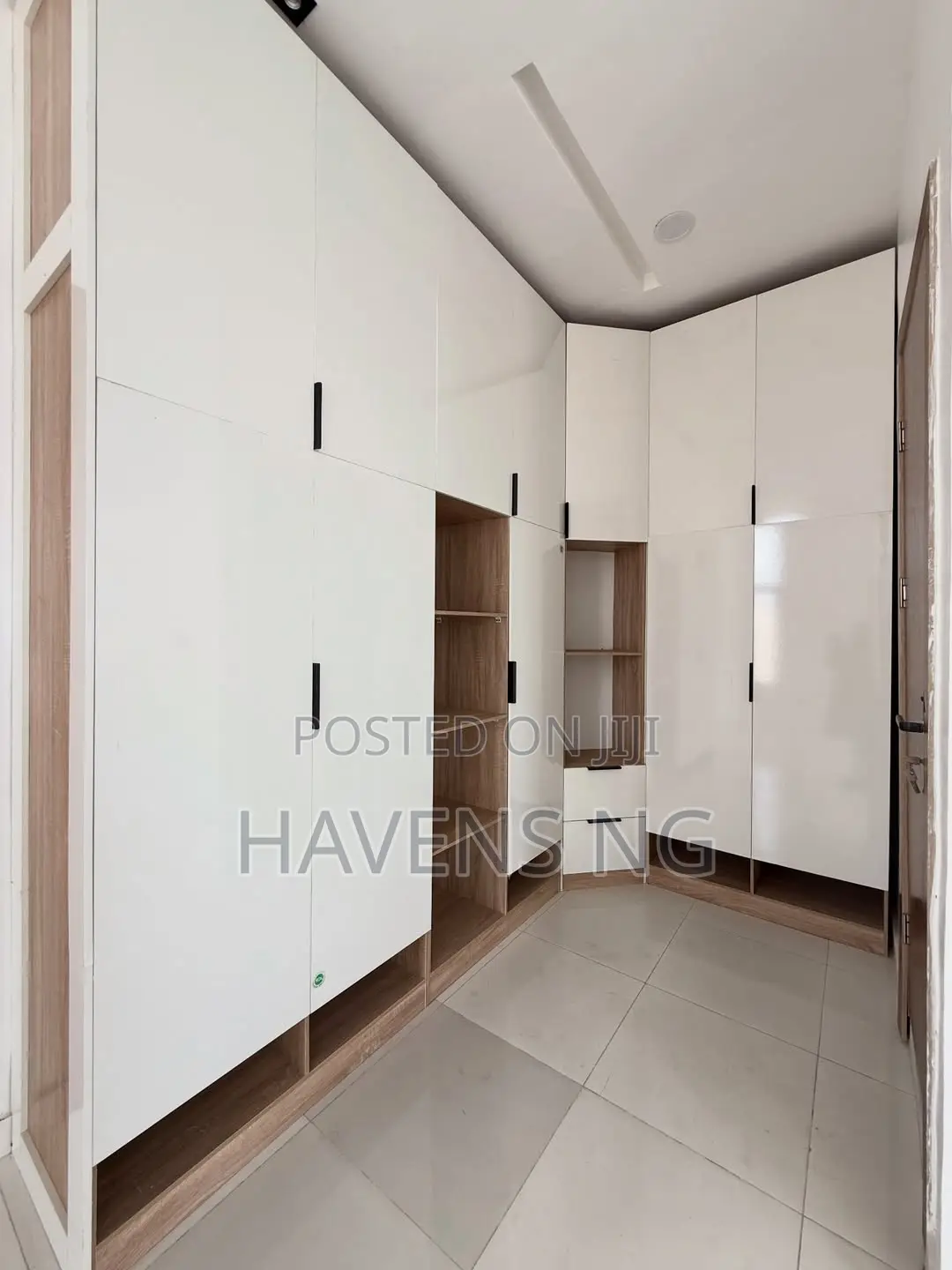 4bdrm Duplex in Lekki Phase 2 for sale in Lekki Phase 2