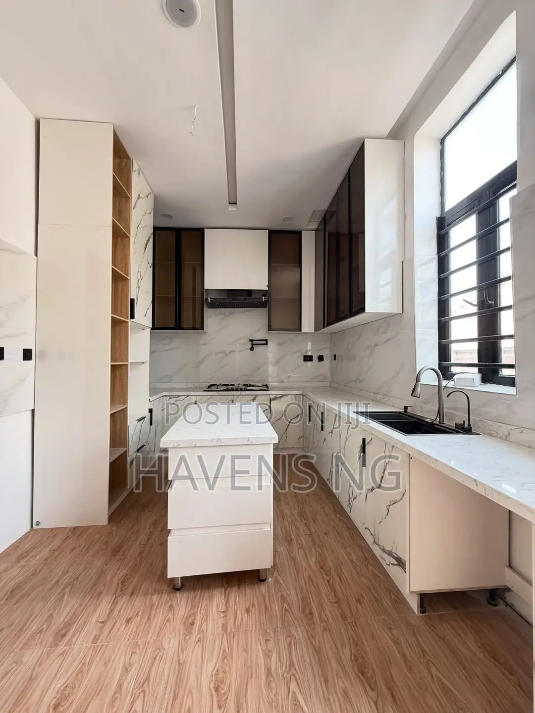 4bdrm Duplex in Lekki Phase 2 for sale in Lekki Phase 2