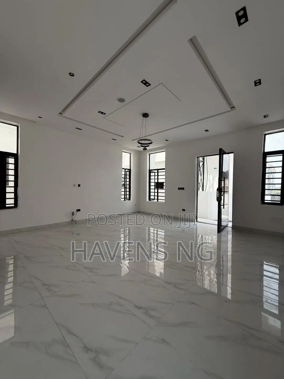 4bdrm Duplex in Lekki Phase 2 for sale in Lekki Phase 2