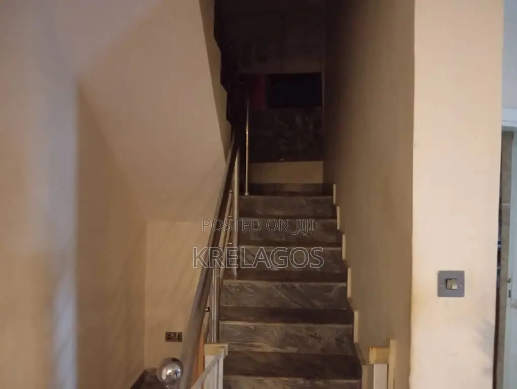 4bdrm House in Lekki Phase 1 for rent in Lekki Phase 1