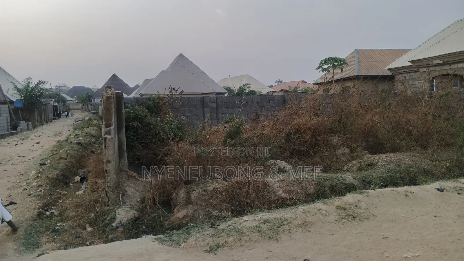 Small Land for Shop for Sale in Karu