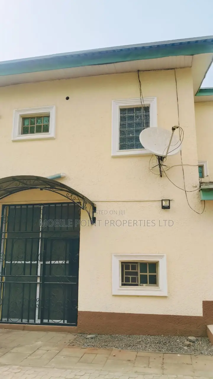 5bdrm Duplex in Apo Resettlement for rent in Apo Resettlement