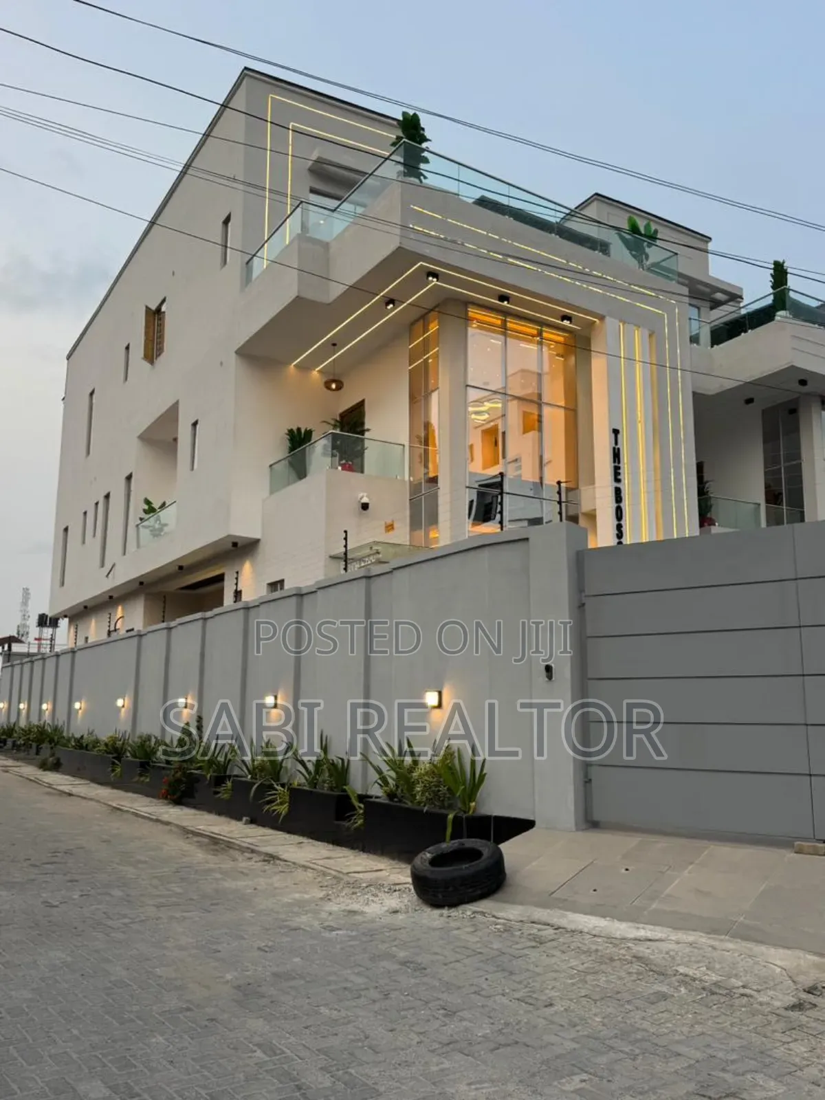 Furnished 5bdrm Duplex in Lekki Phase 1 for sale in Lekki Phase 1