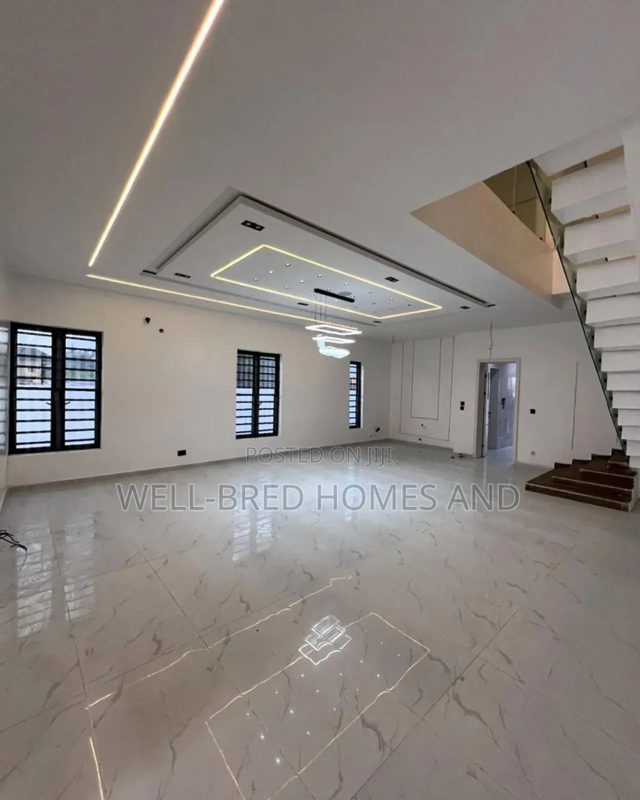 5bdrm Duplex in Mobile Road Ilaje,, Lekki Phase 2 for rent in Lekki Phase 2