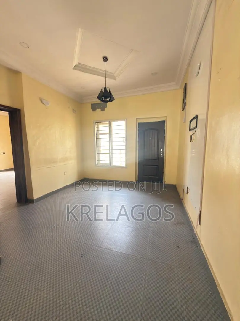5bdrm Duplex in Ikota for rent in Ikota