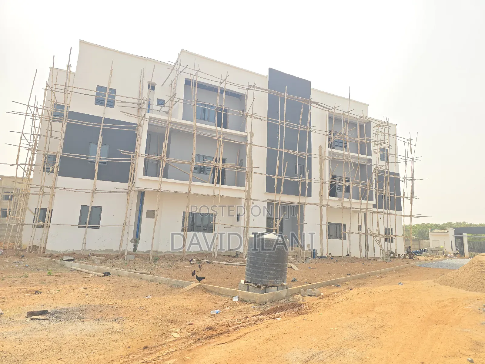 4bdrm Block of Flats in Fountain View for sale in Karmo