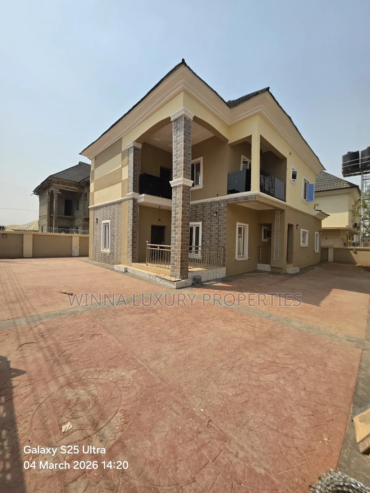 5bdrm Duplex in Primasset Estate, Lugbe District for sale in Lugbe District
