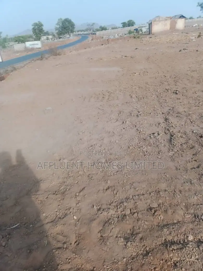 250sqm of Estate Plot for 4 Bedrm Terrace Duplex for Sale in Karsana in Karsana