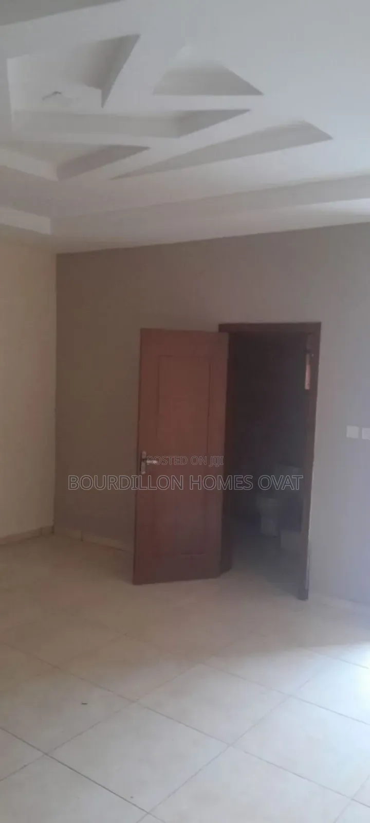 4bdrm Duplex in Ikota Villa Estate for sale in Ikota
