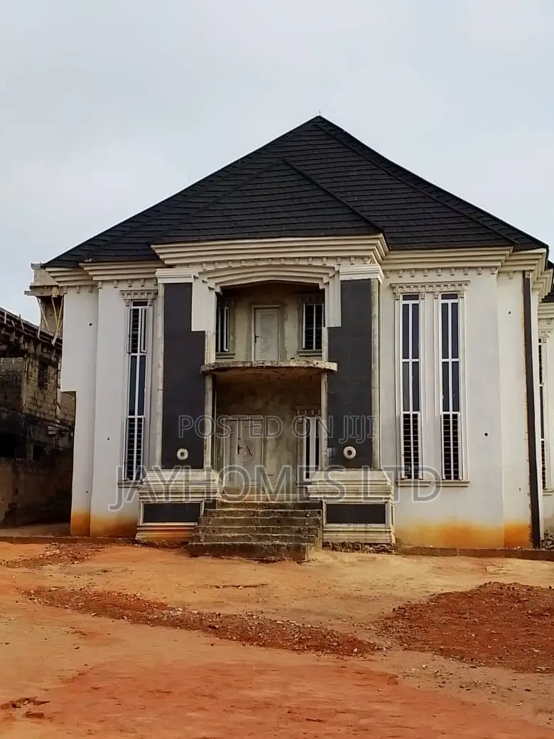 5bdrm Duplex in Okpanam Asaba, Oshimili South for sale in Oshimili South