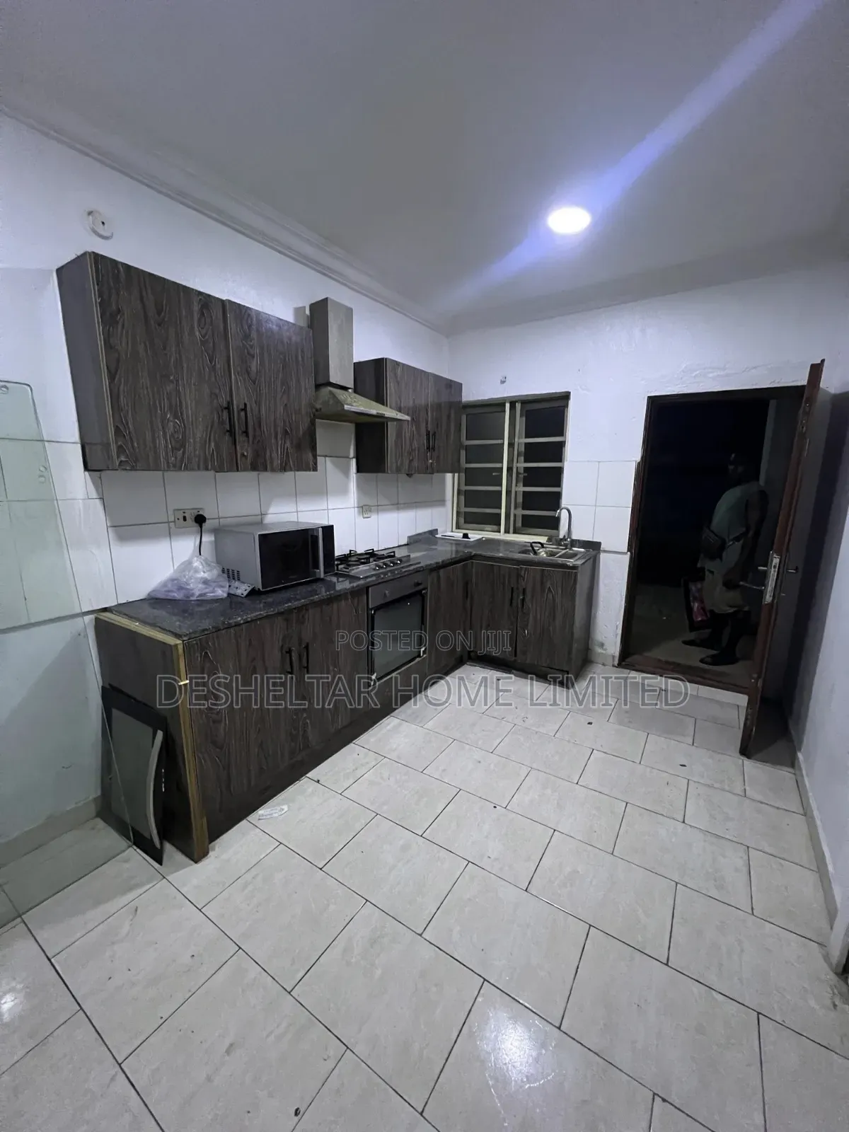 Furnished 3bdrm Shared Apartment in Southern View Estate, Chevron in Chevron