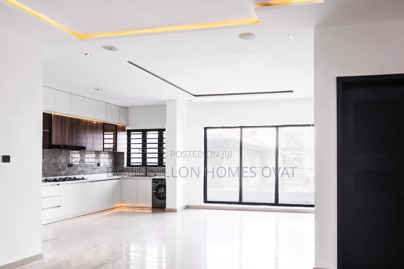 2bdrm Apartment in Lekki Phase 1 Lagos for sale in Lekki Phase 1