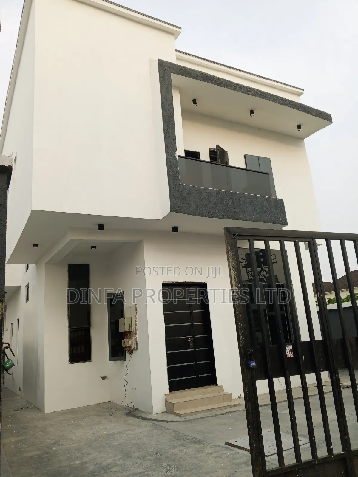 4bdrm Duplex in Alasia, Ajah for sale in Ajah