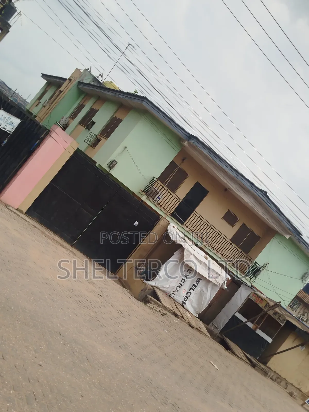 3bdrm Block of Flats in Buzzy Link Road, Berger for sale in Berger