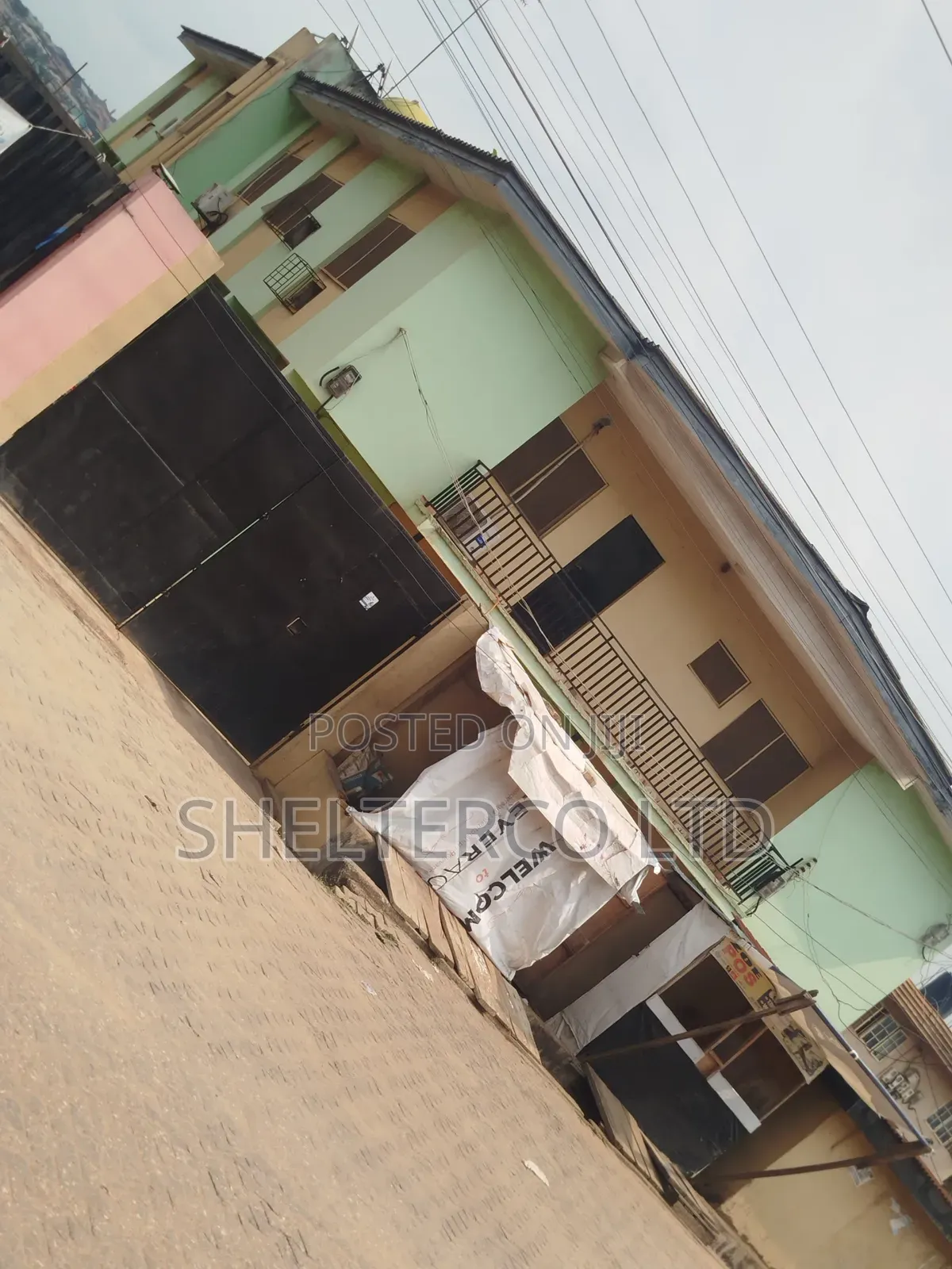 3bdrm Block of Flats in Buzzy Link Road, Berger for sale in Berger