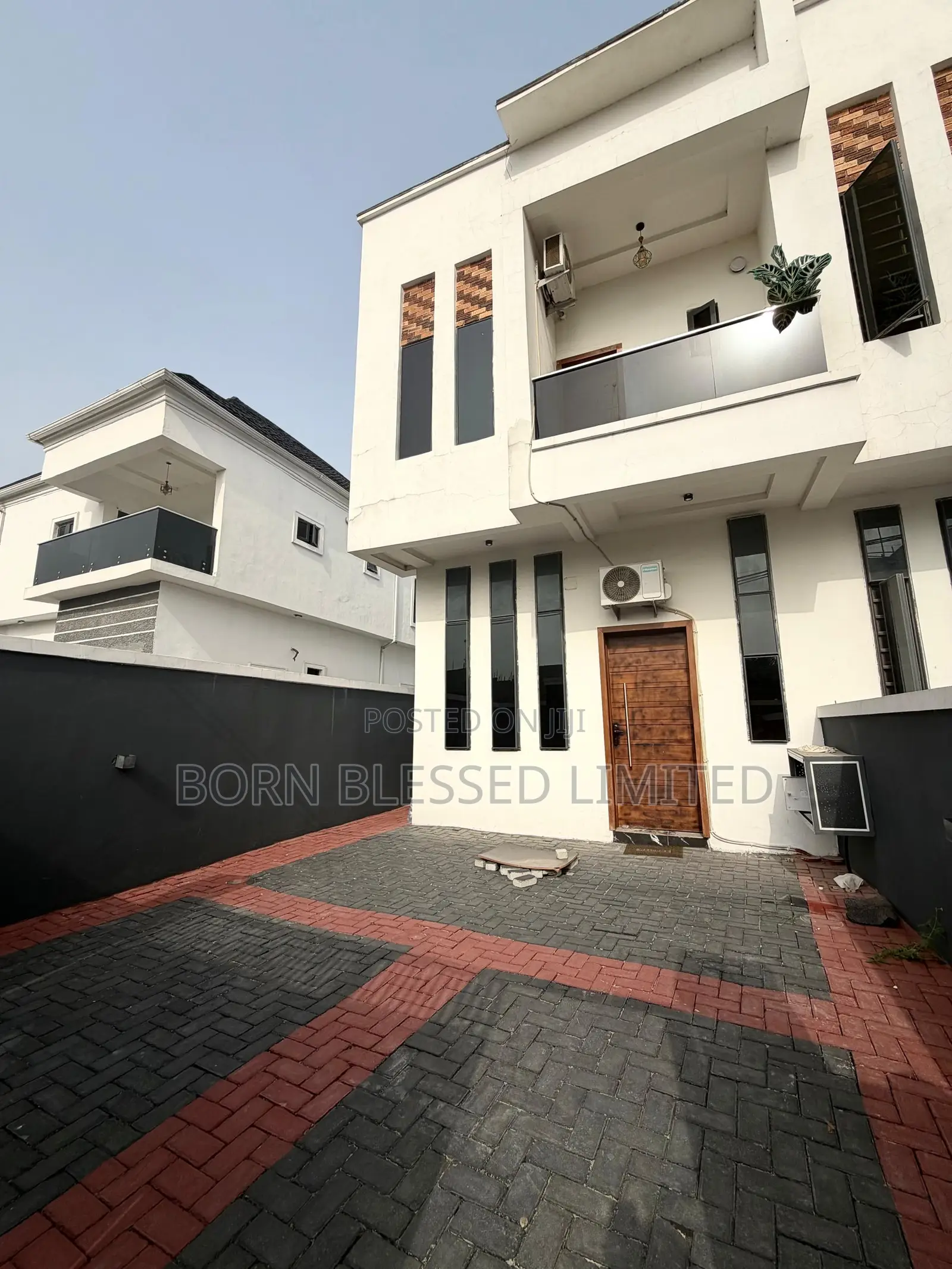 Furnished 3bdrm Duplex in Metro, Abraham Adesanya Estate for rent in Abraham Adesanya Estate