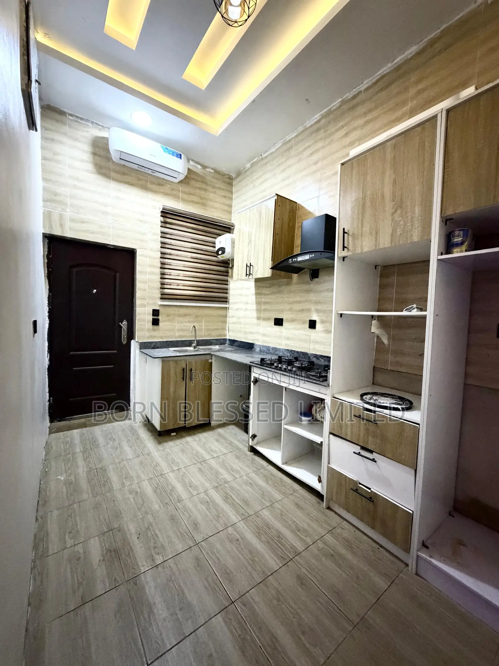 Furnished 3bdrm Duplex in Metro, Abraham Adesanya Estate for rent in Abraham Adesanya Estate