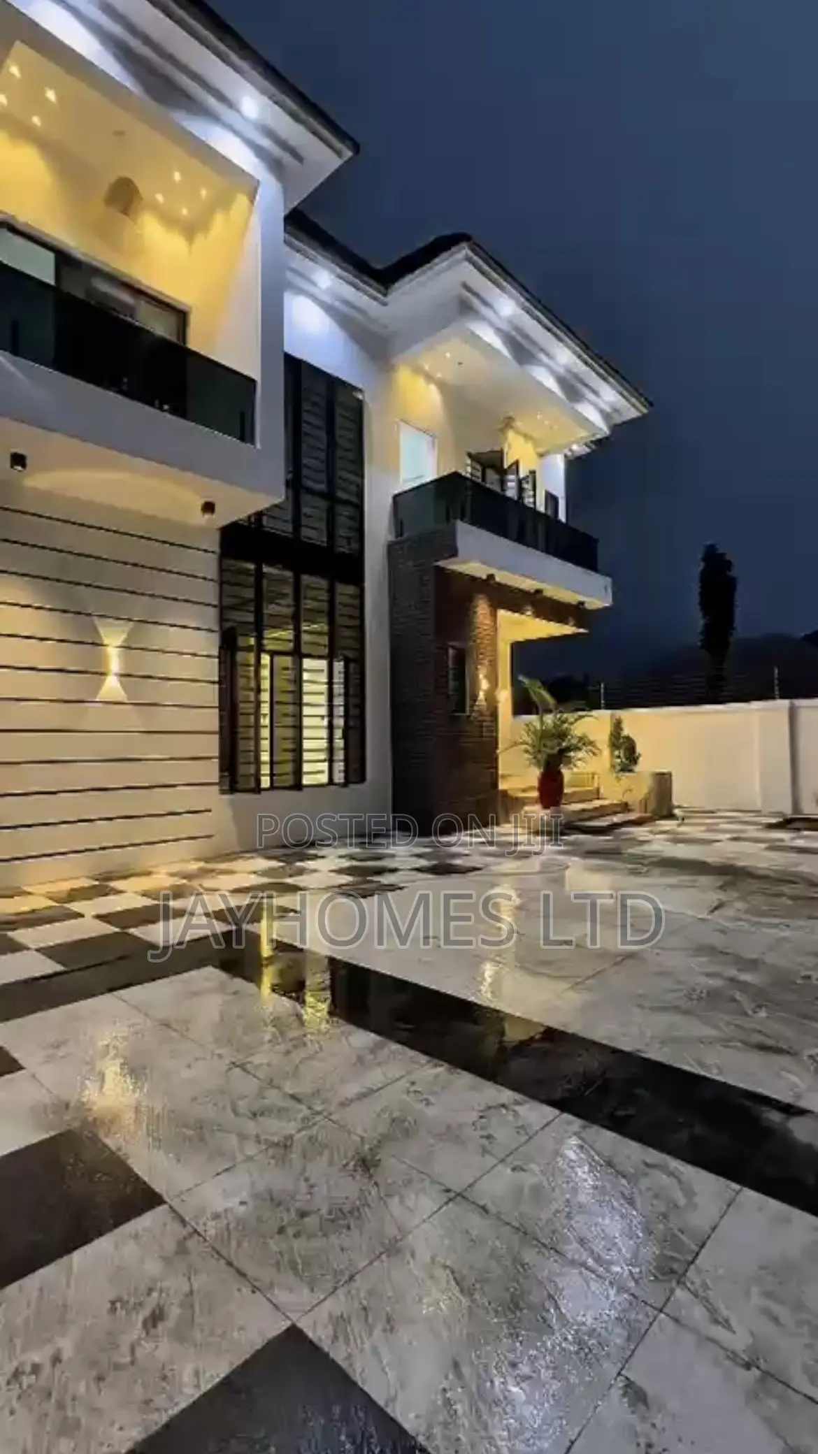 Brand New 5 Bedroom Luxury Duplex With Swimming Pool for Sale in Asaba in Oshimili South
