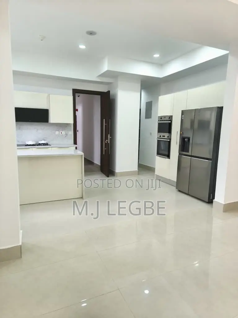 3bdrm Apartment in Phase 1, Lekki for rent in Lekki