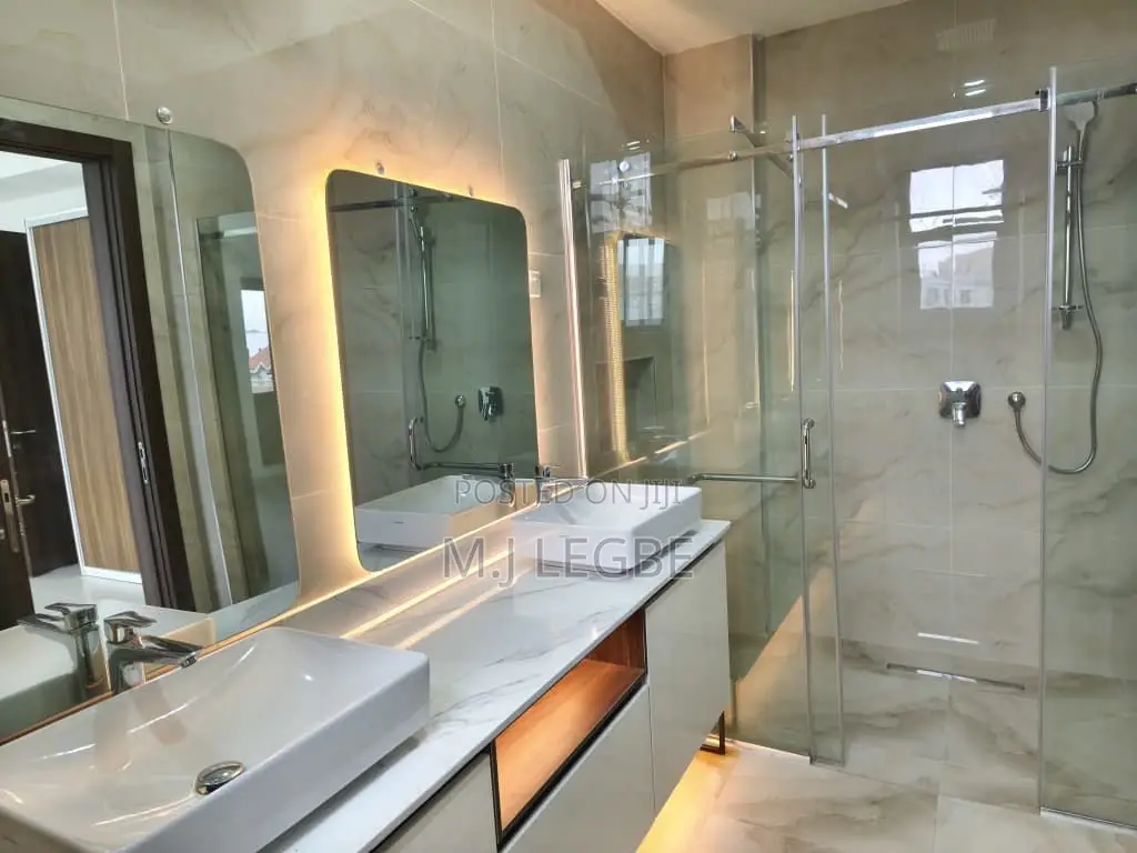 3bdrm Apartment in Phase 1, Lekki for rent in Lekki